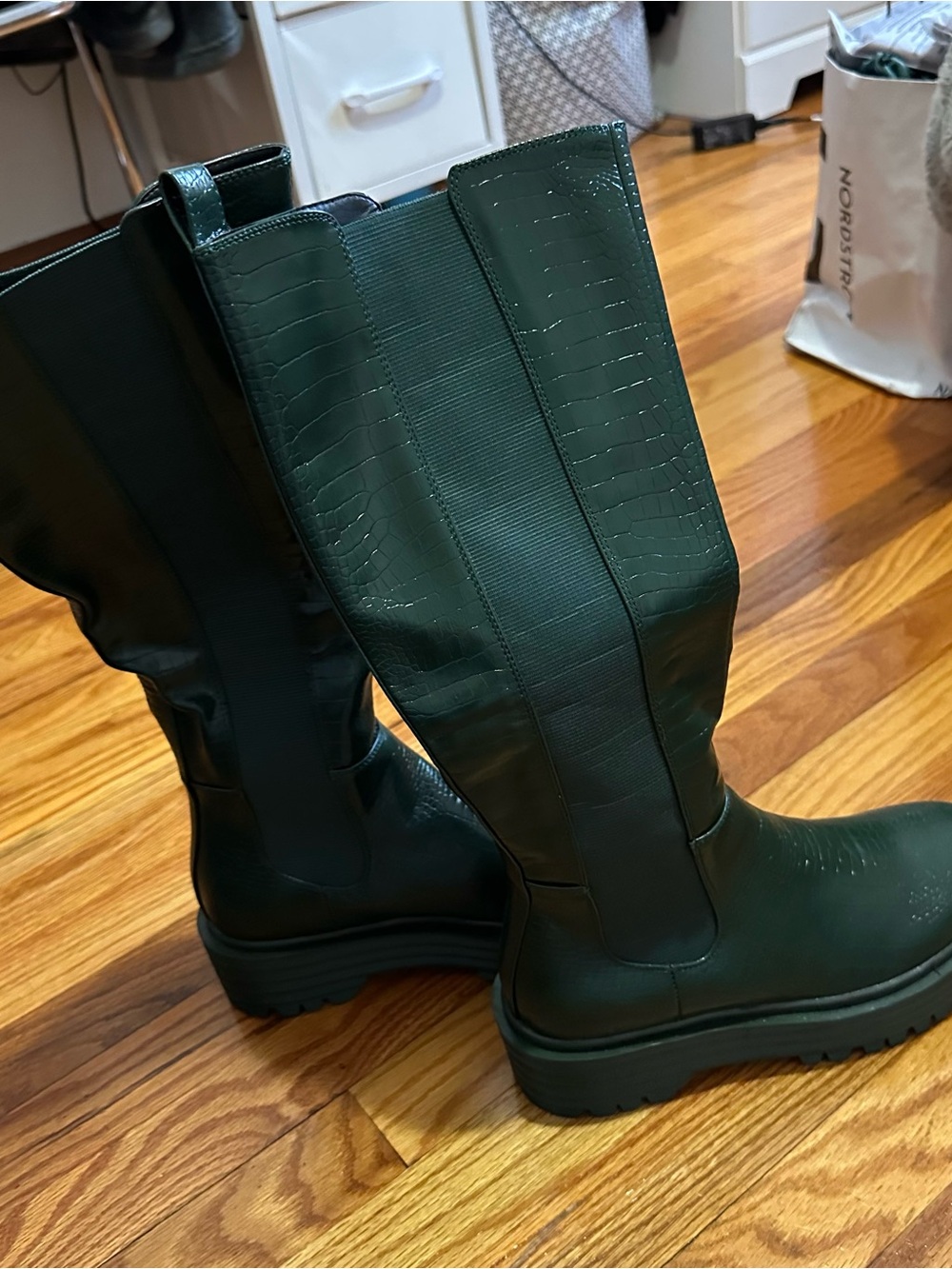 AZALEA WANG Dark Green Women's Knee-High Lug Sole Boots